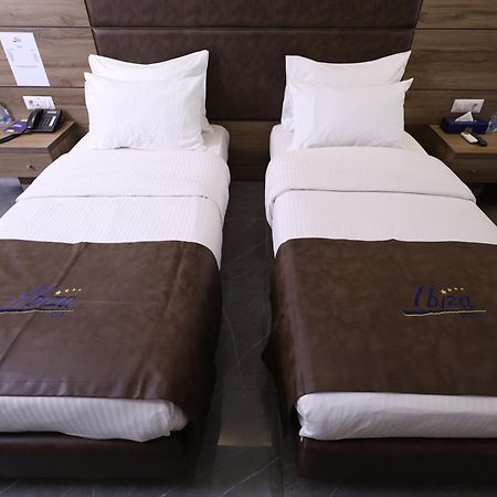 Ibiza Hotel ジュニエ エクステリア 写真
