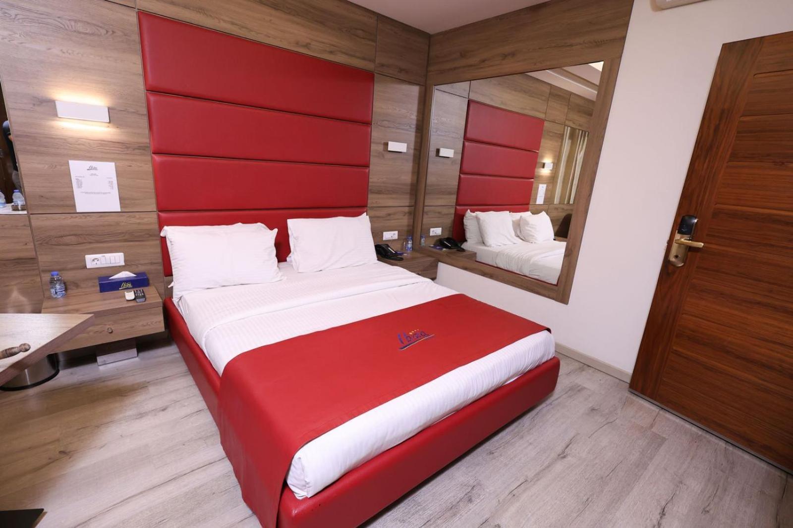 Ibiza Hotel ジュニエ エクステリア 写真